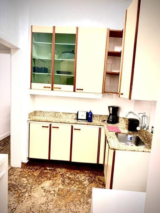 Apartamento D Leblon Com Elegancia E Conforto Rio de Janeiro